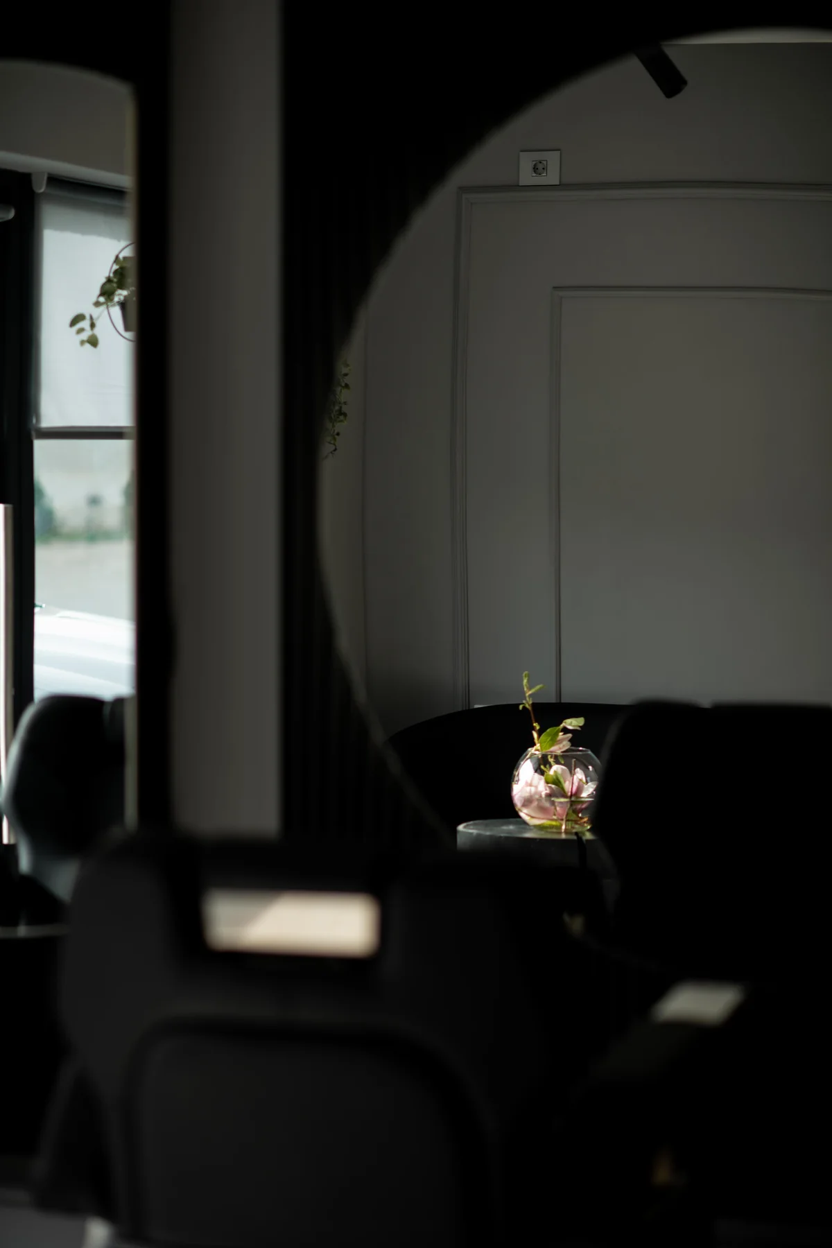 Beauty by AA — view through the round mirror